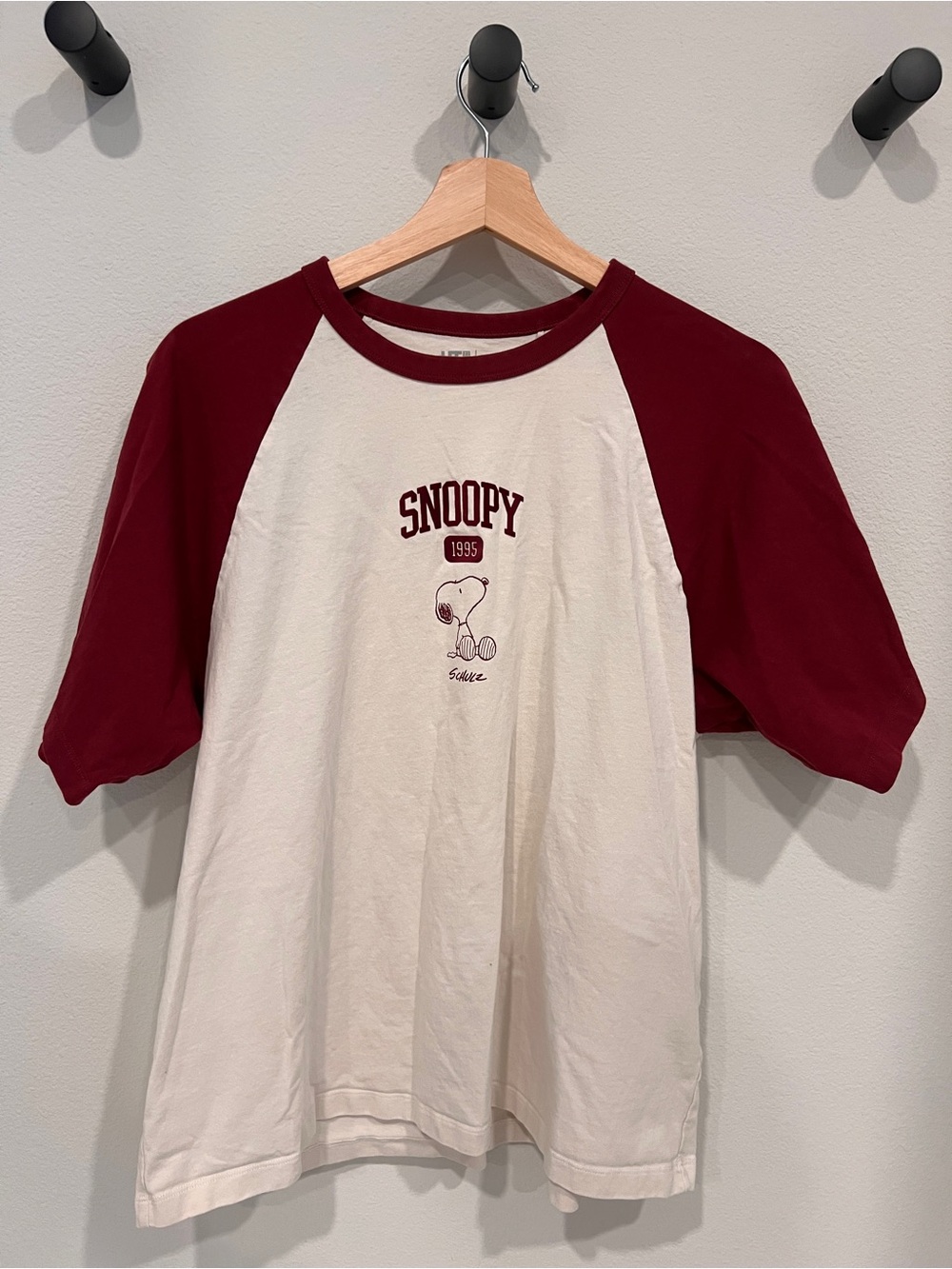 Peanuts Snoopy Raglan Tee in Maroon and White